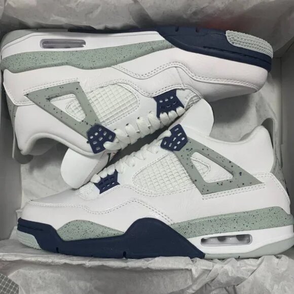 Air Jordan 4 Retro - Picture 1 of 5